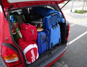 upd_luggage 611004_960_720 300x231