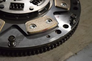 clutch 2755548_960_720 300x200