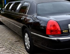 stretch limousine 2830470_960_720 300x231